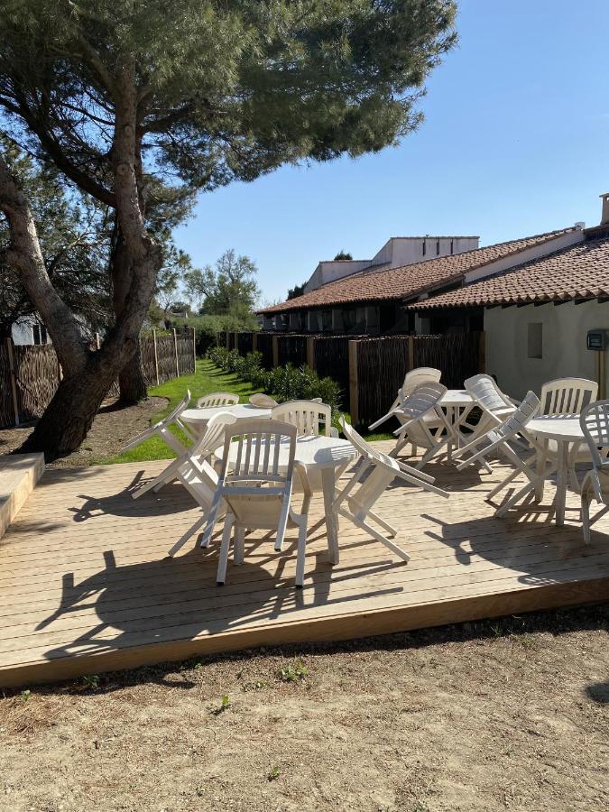 Hotel Du Pont Blanc Saintes-Maries-de-la-Mer Esterno foto