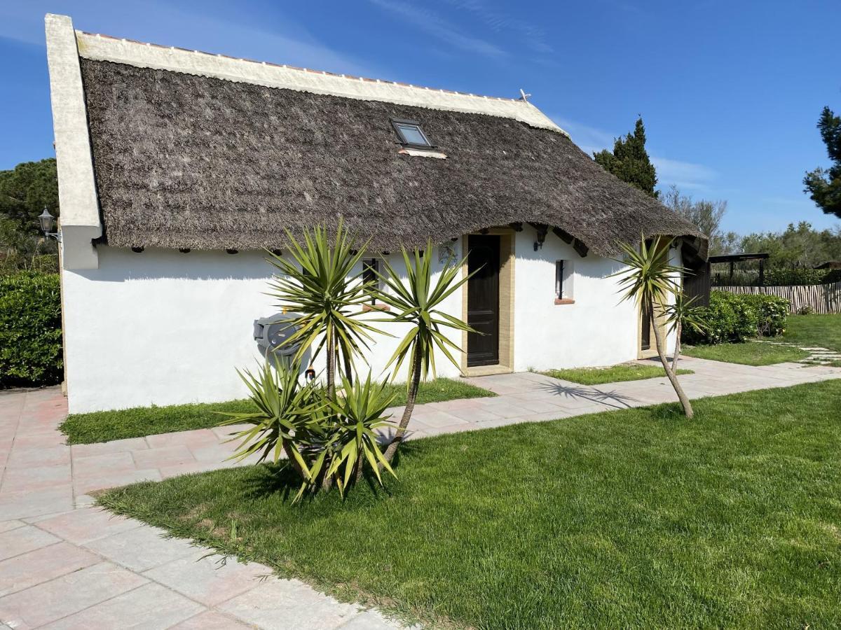Hotel Du Pont Blanc Saintes-Maries-de-la-Mer Esterno foto
