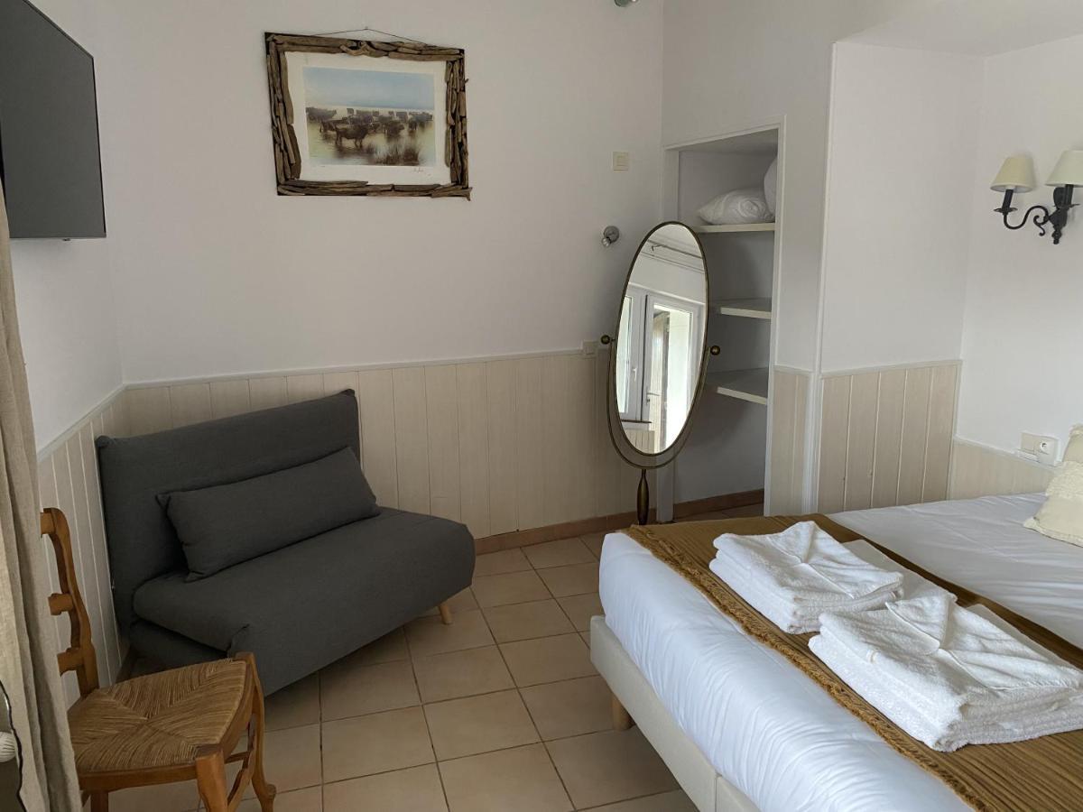 Hotel Du Pont Blanc Saintes-Maries-de-la-Mer Esterno foto