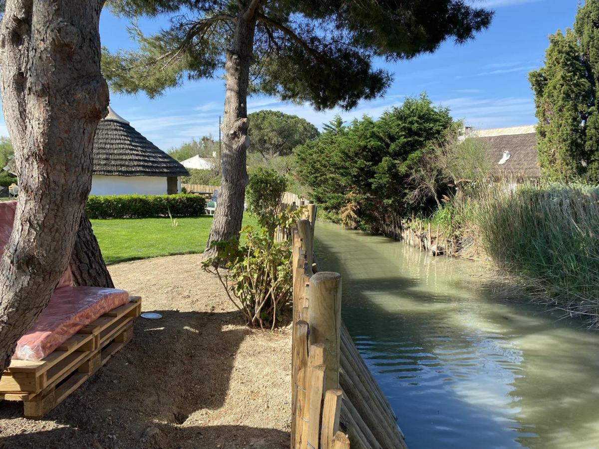 Hotel Du Pont Blanc Saintes-Maries-de-la-Mer Esterno foto