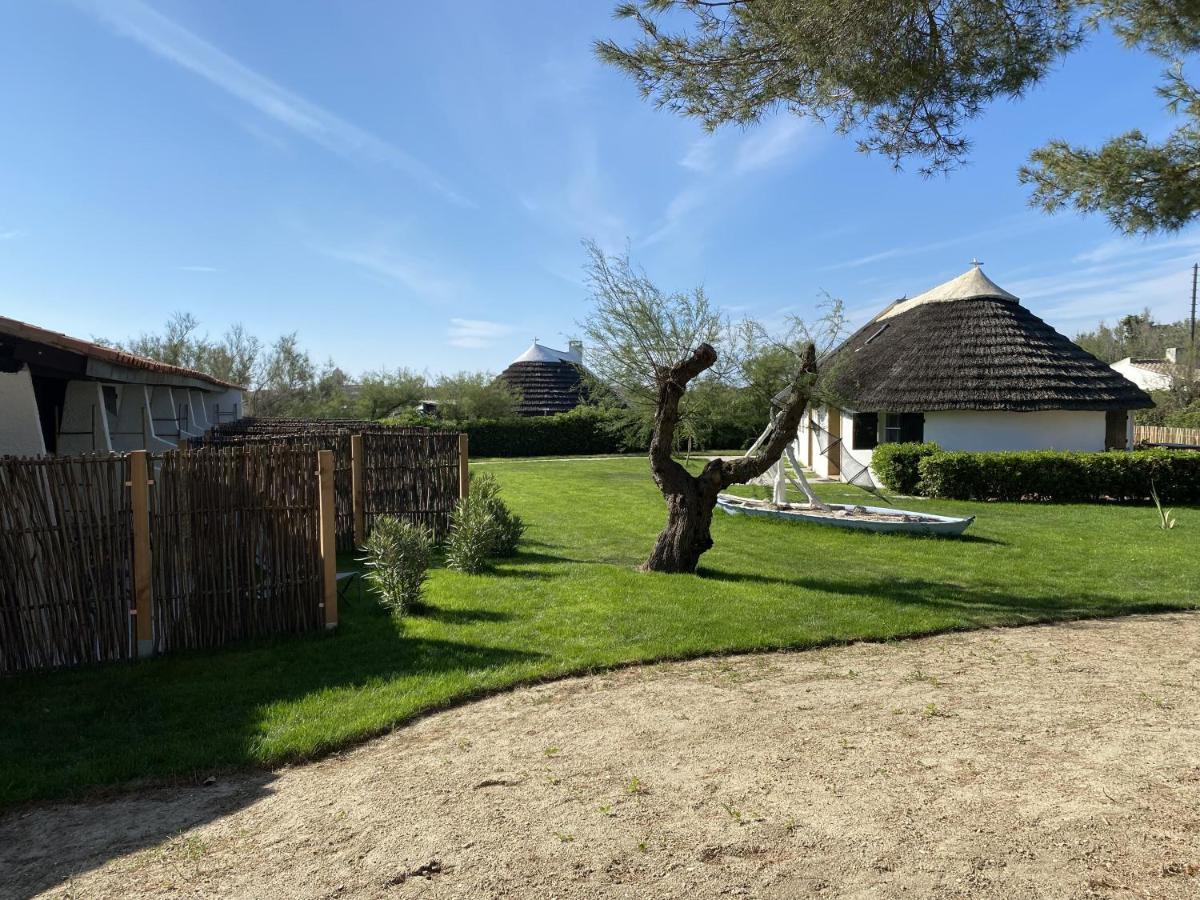 Hotel Du Pont Blanc Saintes-Maries-de-la-Mer Esterno foto